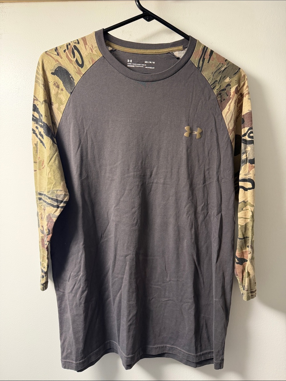 Under Armour Men's Dark Gray Long-Sleeve Tee with Camo Sleeves